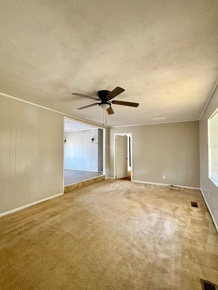 662 Newsome Rd - Photo 4 of 13