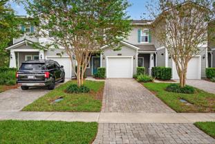 64 Pindo Palm Dr - Photo 1 of 1