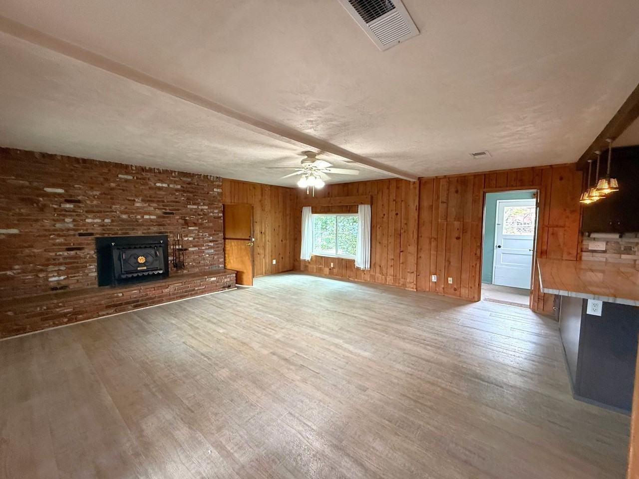 11314 Oak Creek Dr - Photo 3 of 50