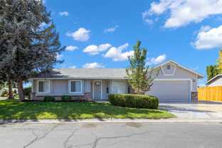 2213 N Pawnee Ln - Photo 1 of 1