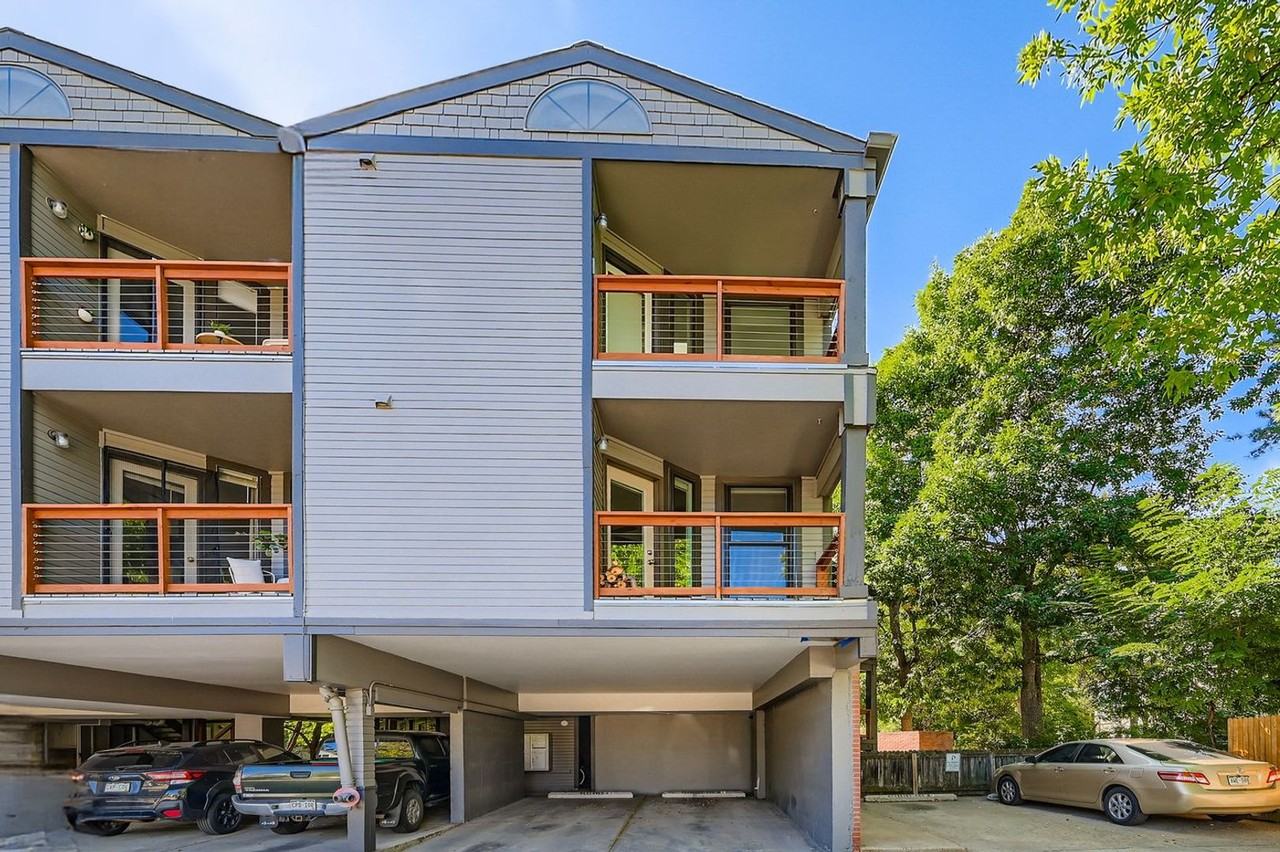 910 Portland Pl #11 - Photo 3 of 12