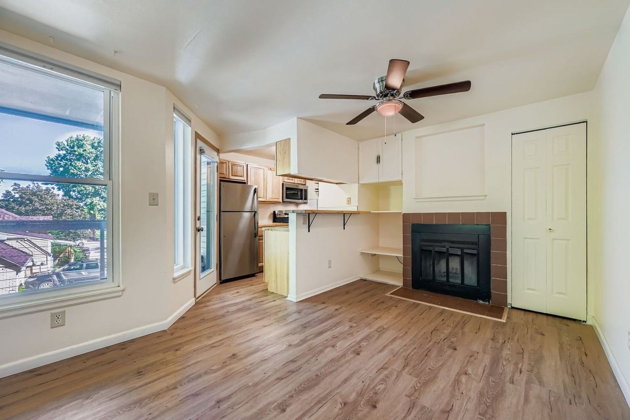 910 Portland Pl #11 - Photo 6 of 12