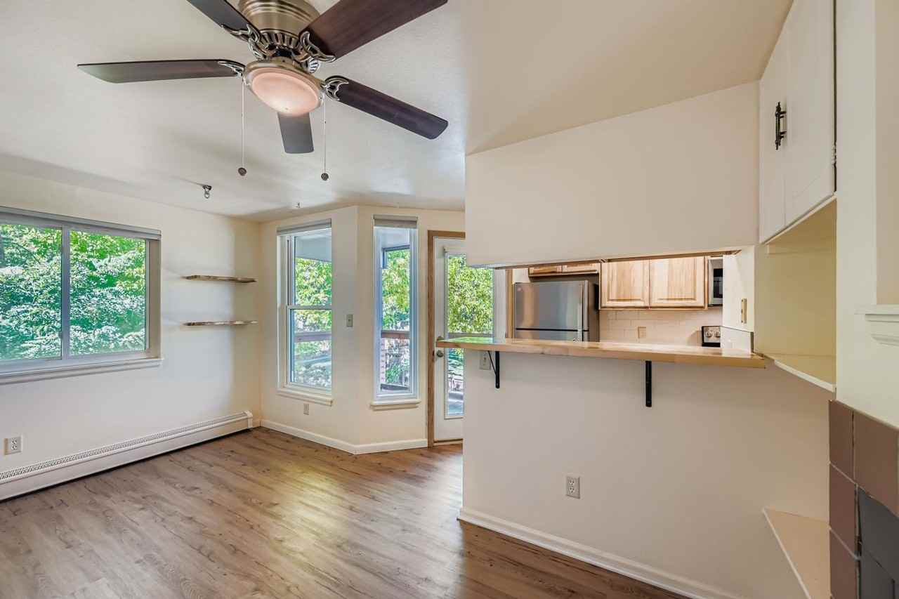 910 Portland Pl #11 - Photo 7 of 12