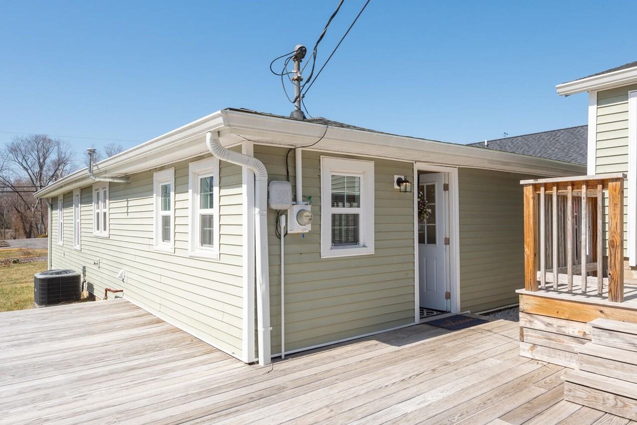 634 N Adams St - Photo 6 of 23