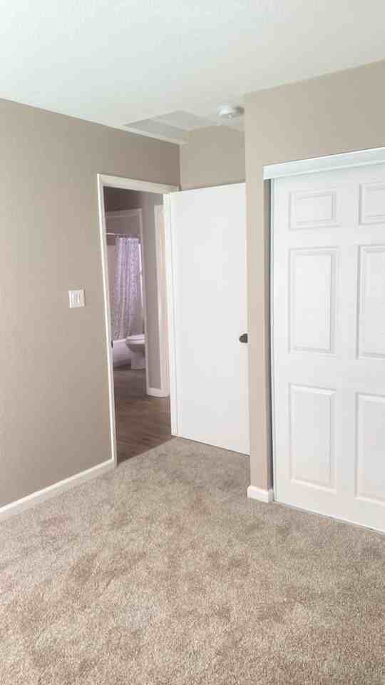 1105 Petaluma Dr - Photo 2 of 17