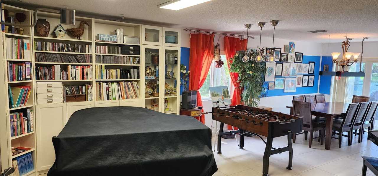 4871 Sw 103rd Ave - Photo 2 of 25