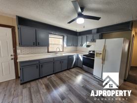 1013 S Sherman Ave - Photo 1 of 1