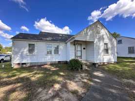 705 S Beaumont Ave - Photo 1 of 1