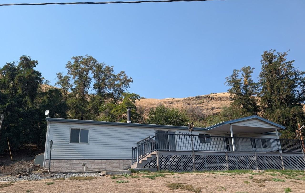24734 Thunder Hill Rd - Photo 2 of 29