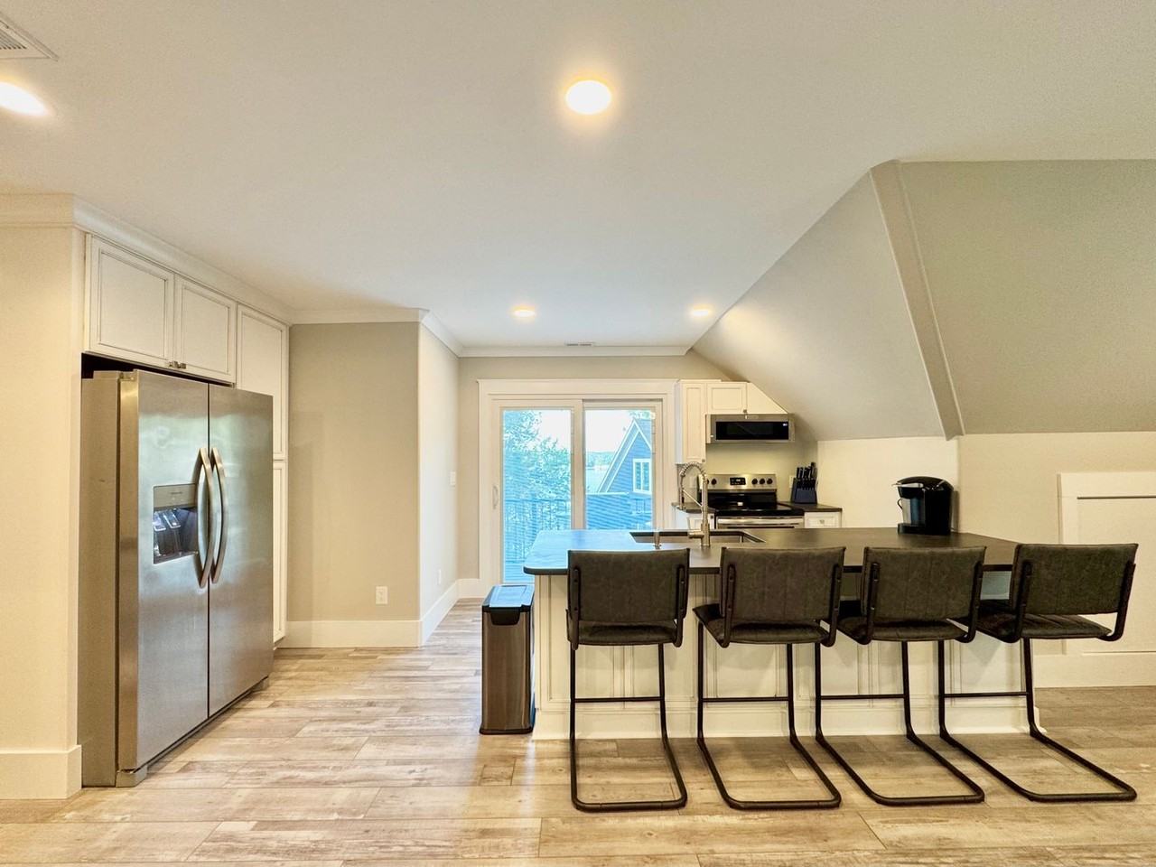 440 Owls Nest Dr - Photo 2 of 11