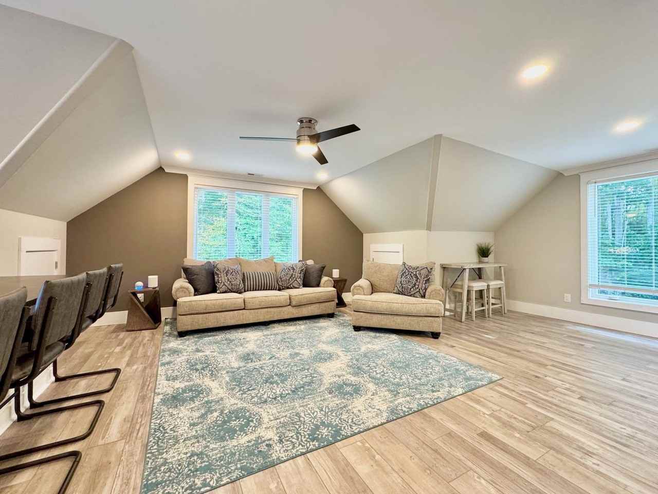 440 Owls Nest Dr - Photo 4 of 11