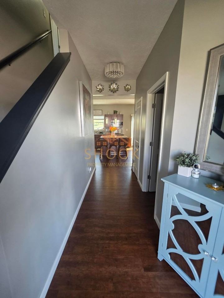 5723 Sorrel Drive - Photo 3 of 27