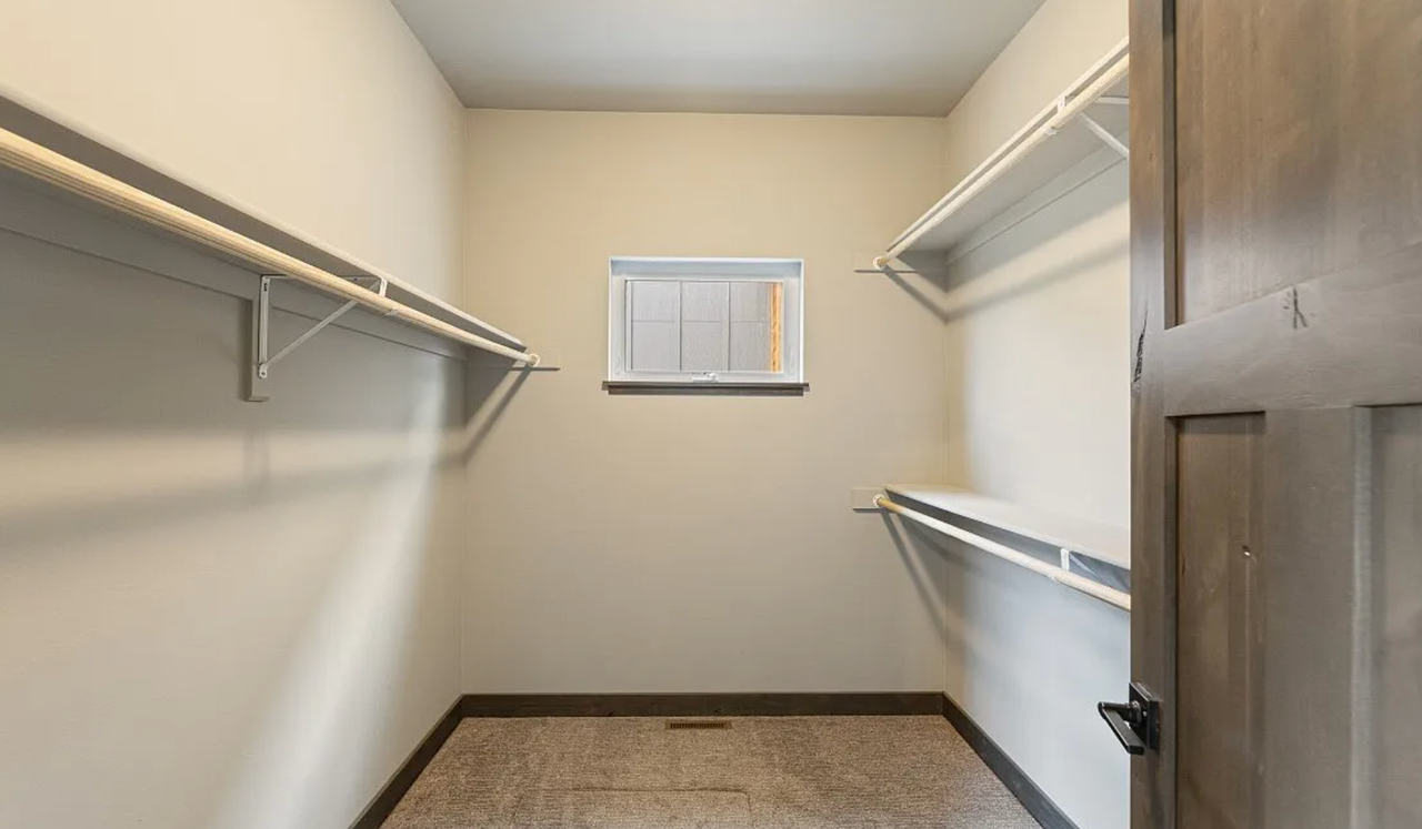 1215 Sweetgrass Ln - Photo 3 of 25