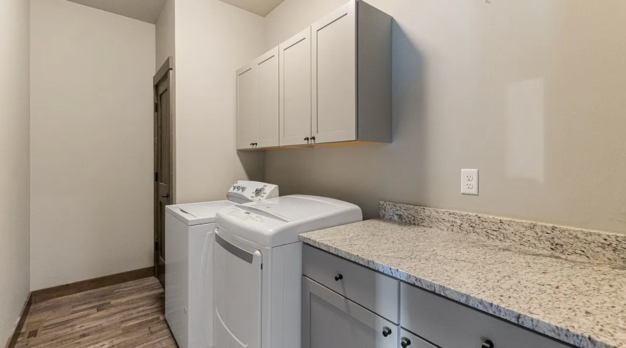 1215 Sweetgrass Ln - Photo 5 of 25