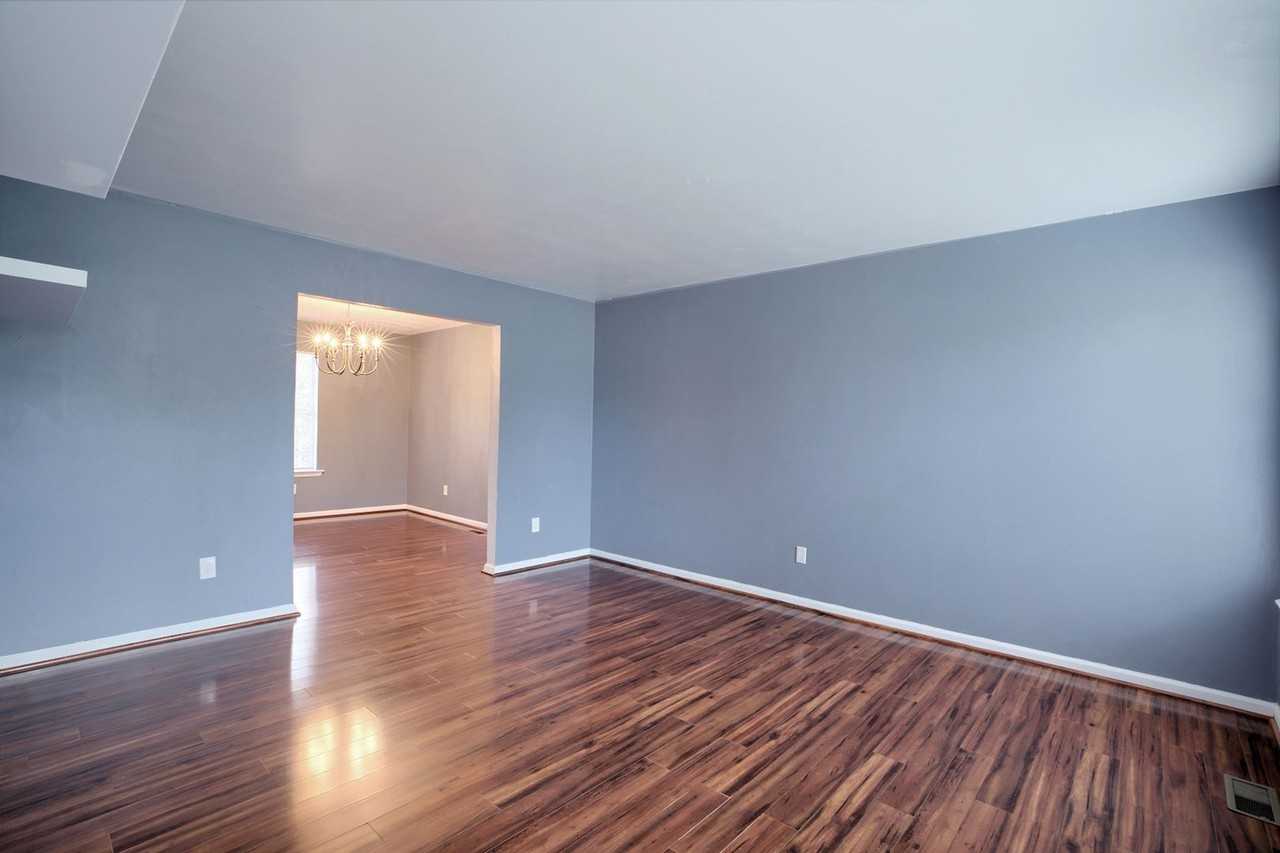 5 Millicent Ct - Photo 2 of 19