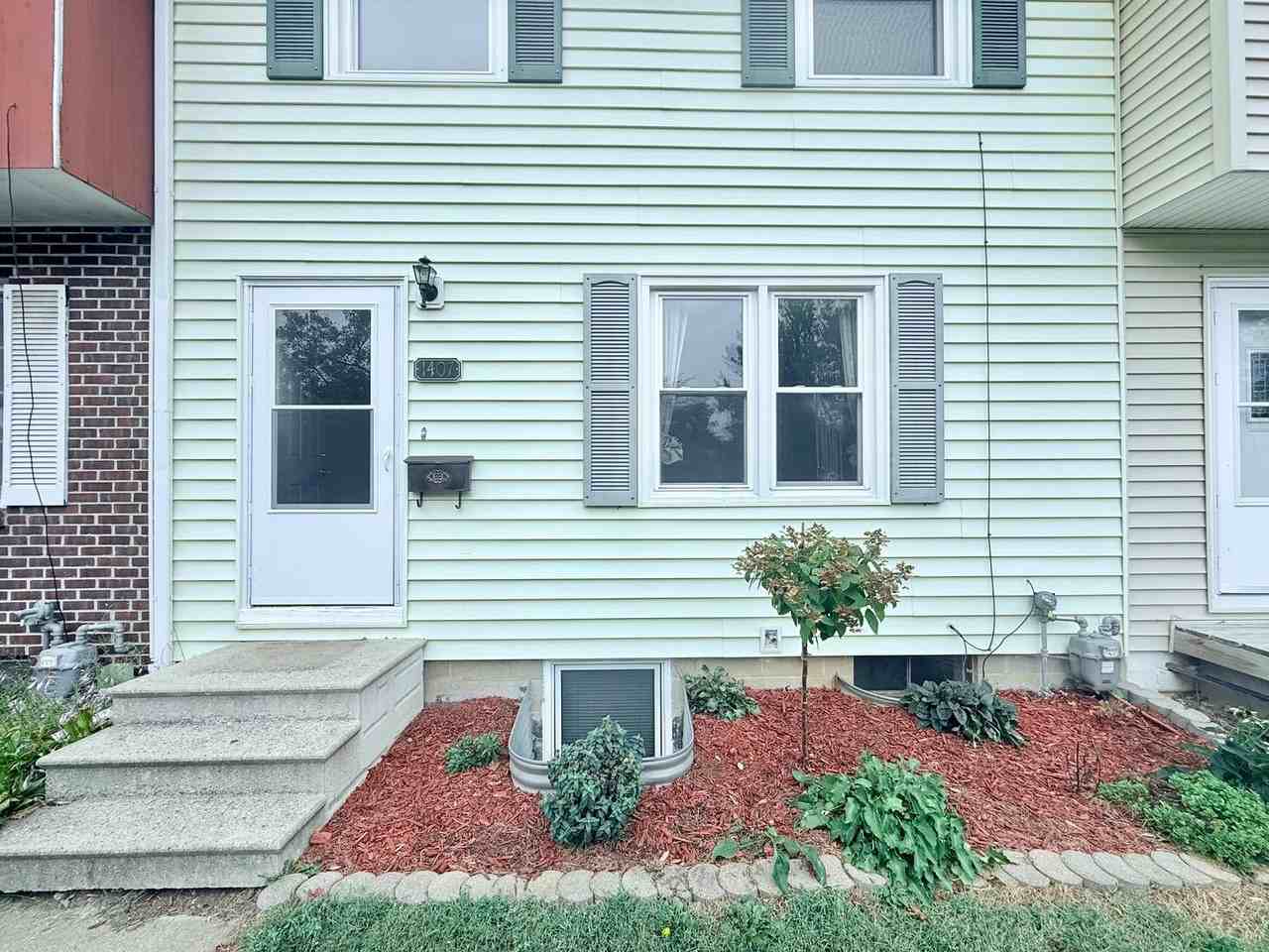 1407 W 2nd St - Photo 3 of 26