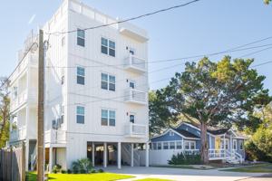 featured image of 2 Go with the Flo 2 @ 207 Florence Ave #2