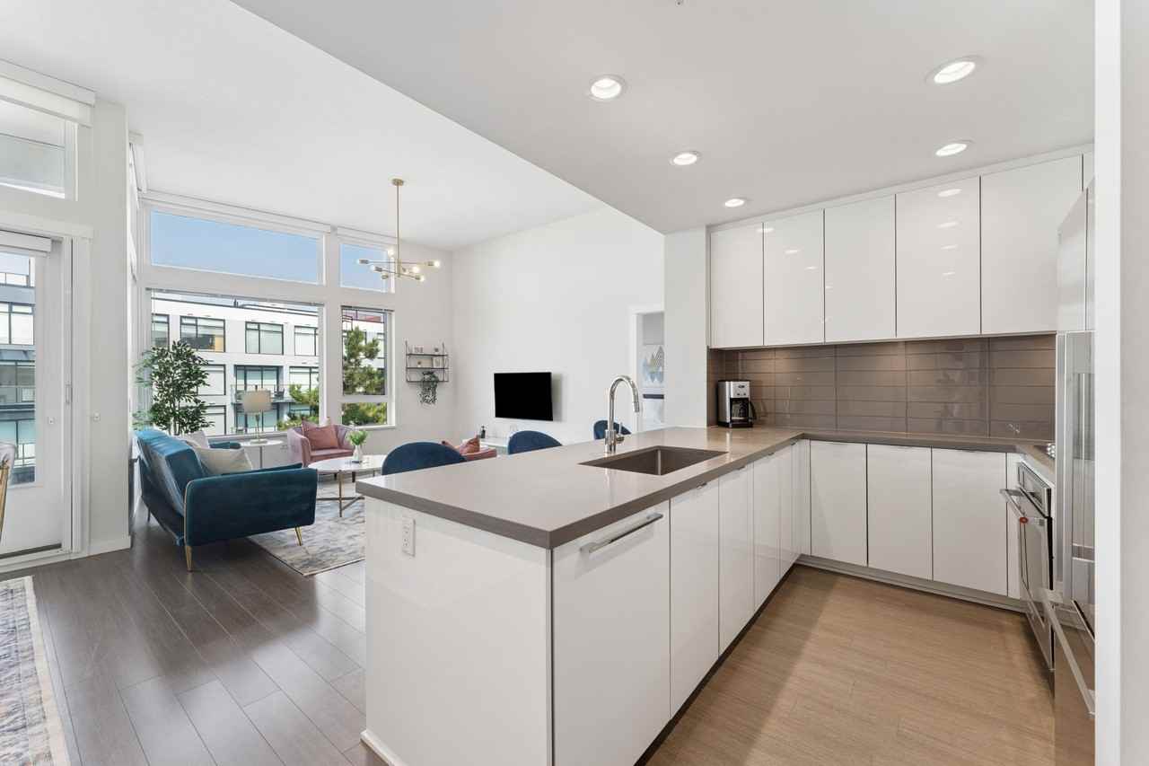 277 West 1st Street #510 - Photo 5 of 15