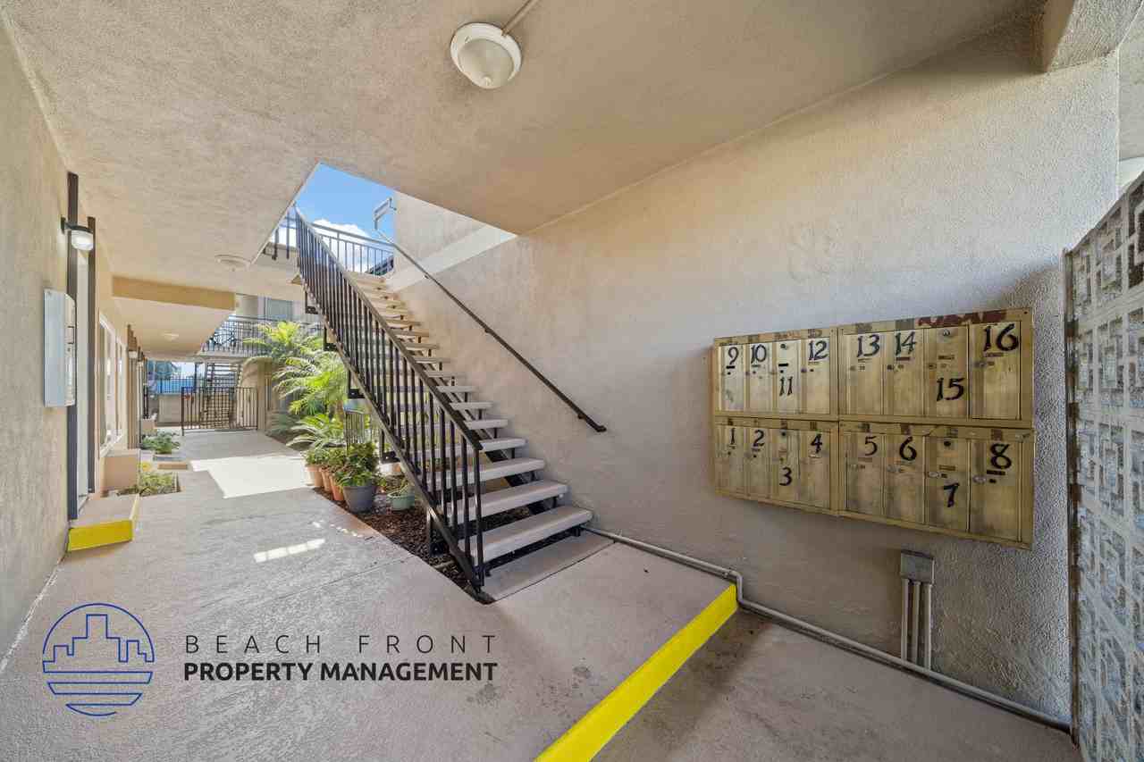 1105 N. Flower St. - Photo 5 of 32