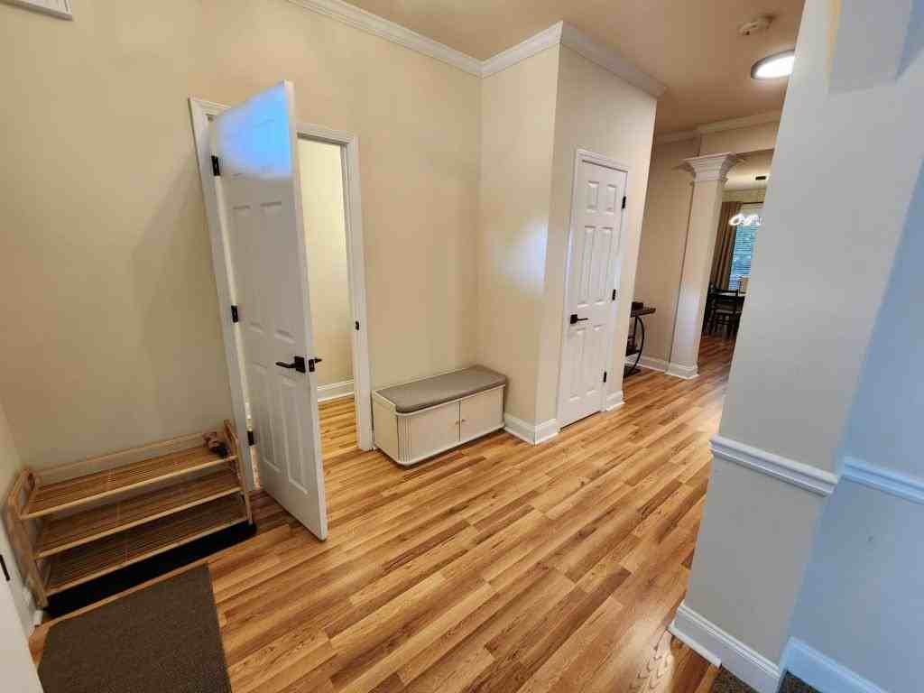 1836 Rue De Montreal - Photo 2 of 25