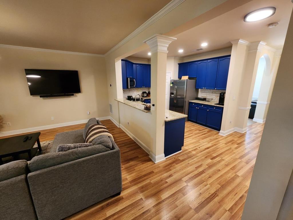 1836 Rue De Montreal - Photo 5 of 25