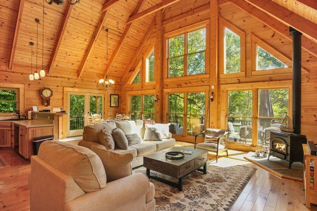 32 Shoreline Dr - Photo 3 of 13