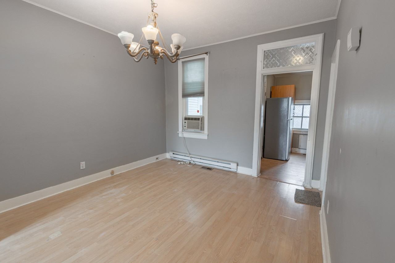 3 Dewey Ave - Photo 2 of 10