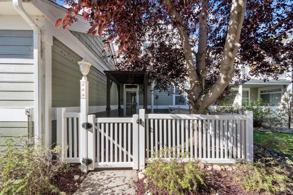 1963 Grays Peak Dr - Photo 2 of 21