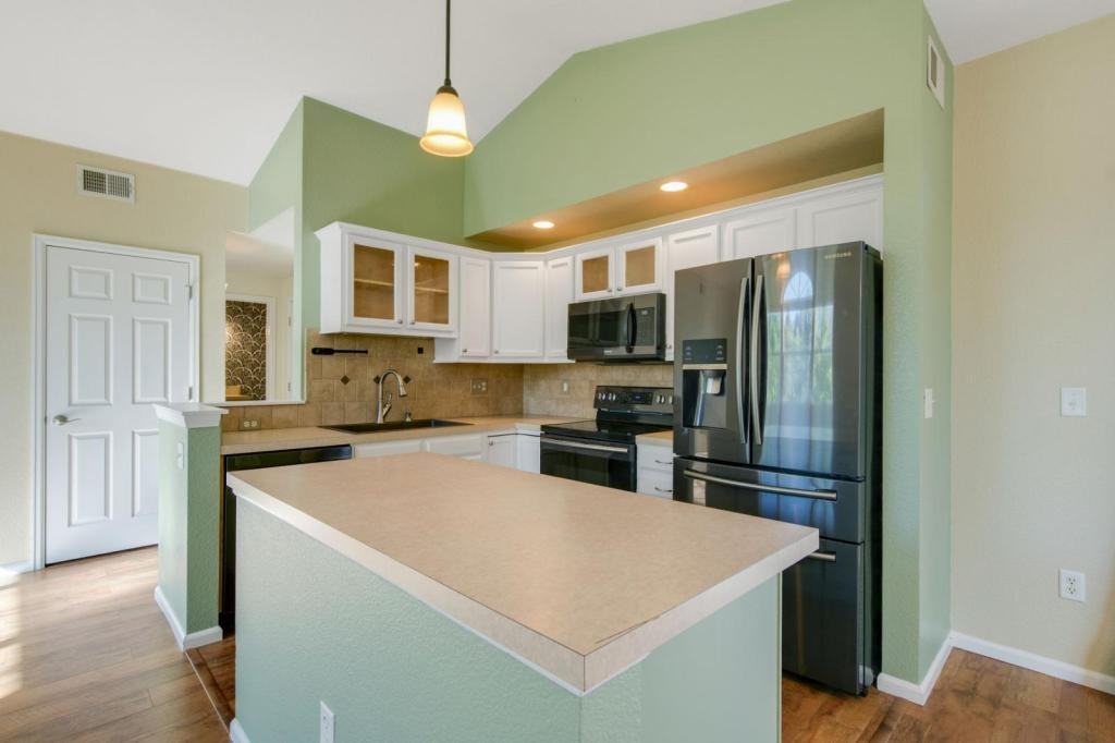 1963 Grays Peak Dr - Photo 6 of 21