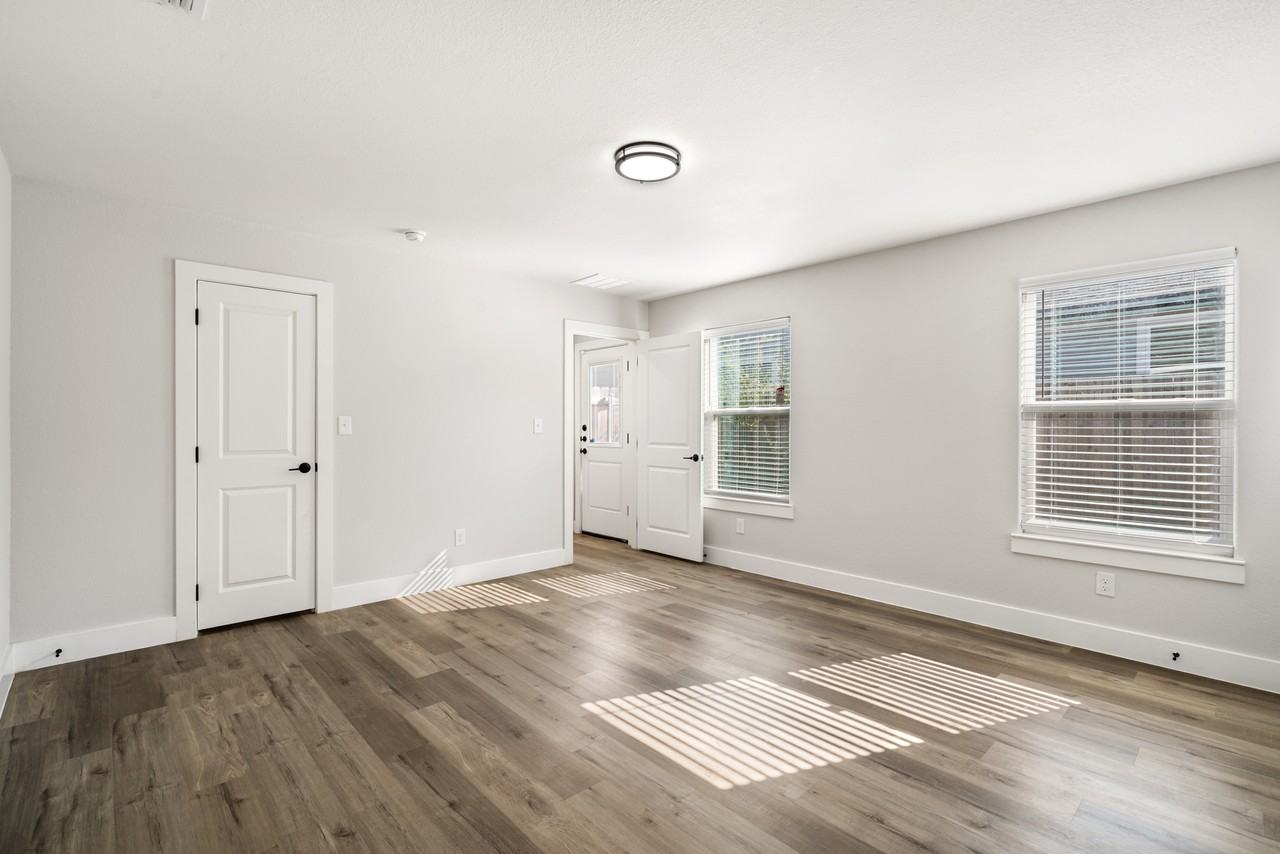 75020 W Bond St #224 - Photo 7 of 25