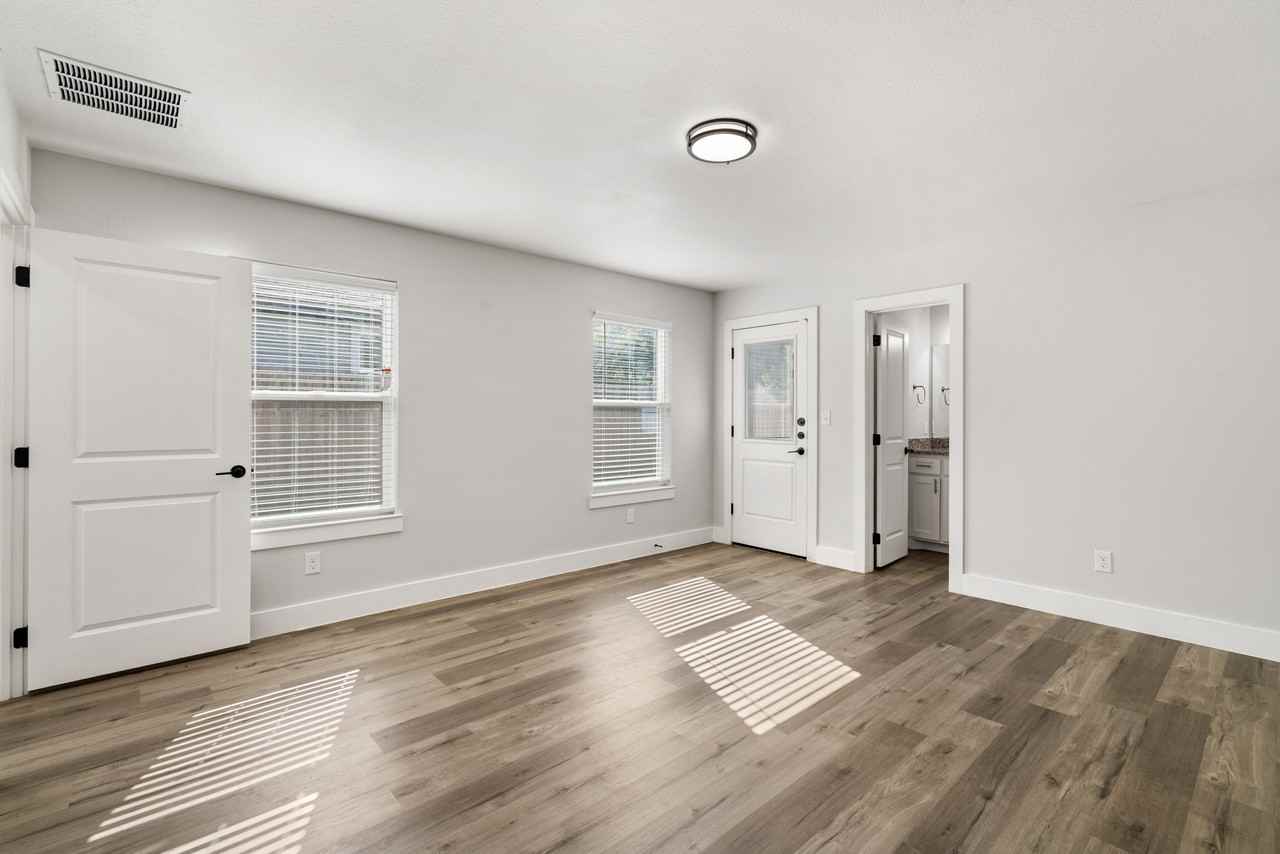 75020 W Bond St #224 - Photo 3 of 25