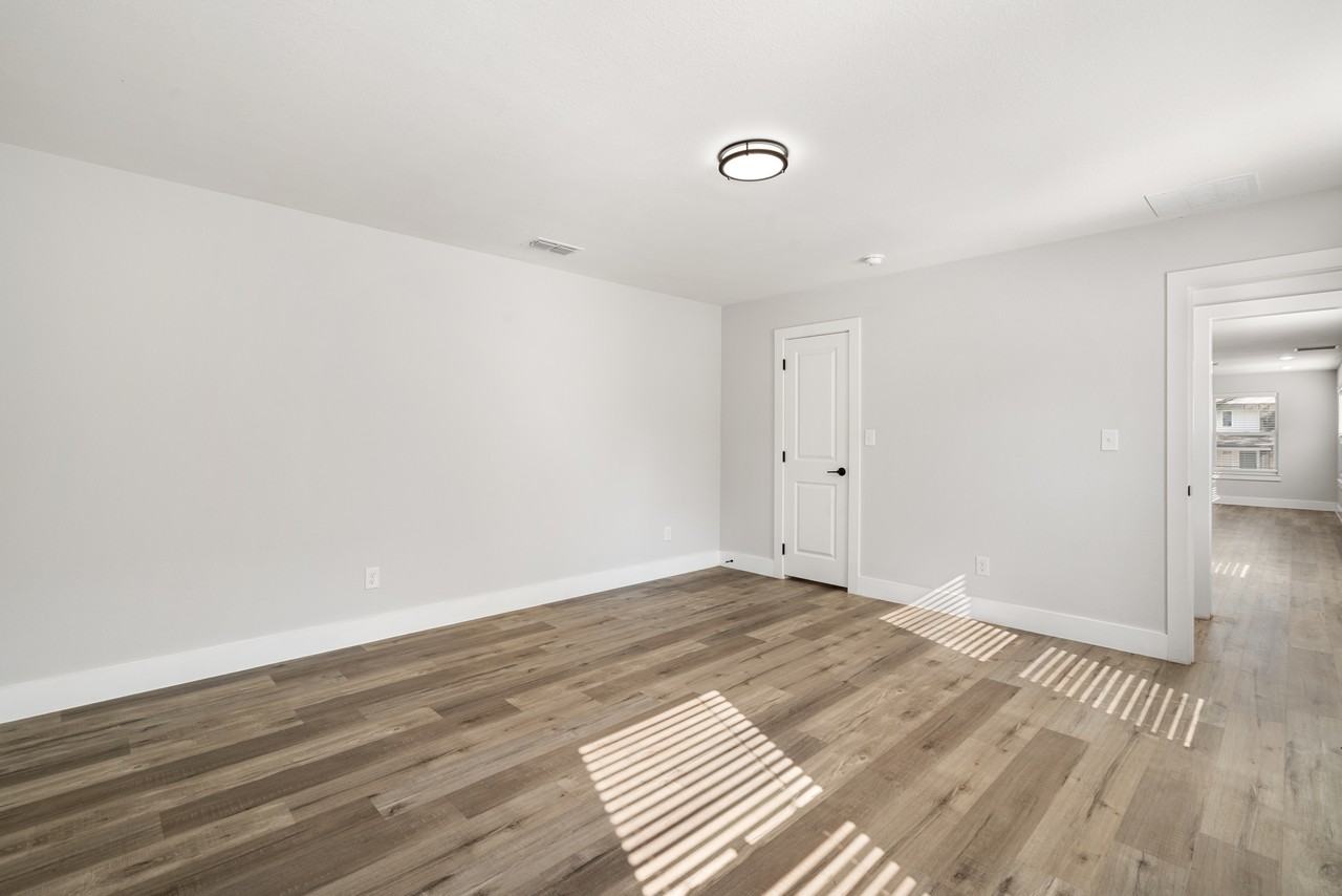 75020 W Bond St #224 - Photo 5 of 25