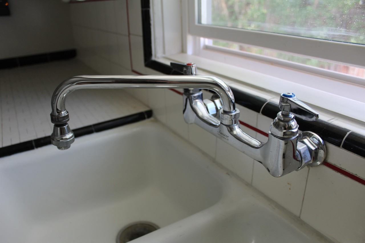 1663 E Blaine Ave - Photo 5 of 25