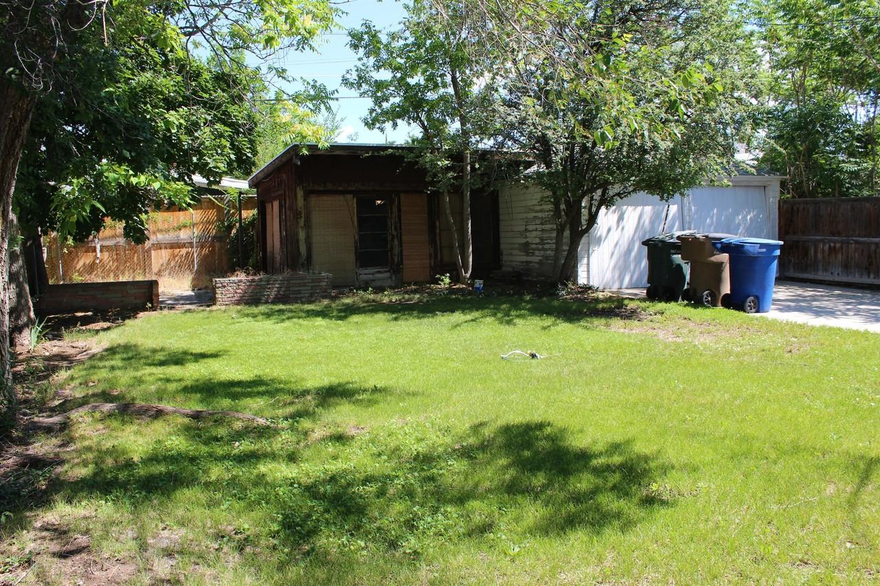 1663 E Blaine Ave - Photo 6 of 25