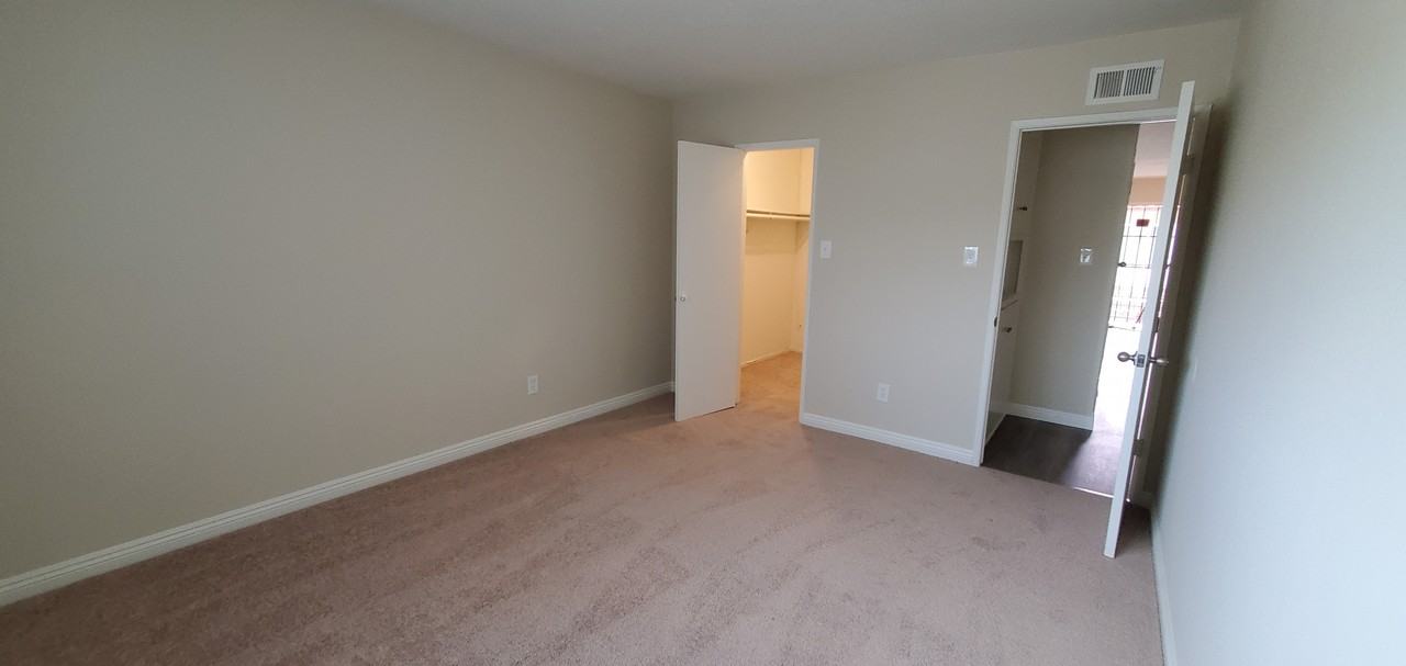 6490 Crescent Ave #23 - Photo 3 of 14