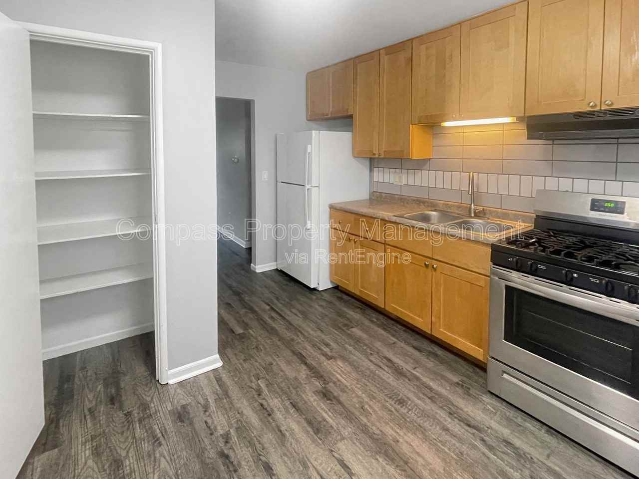 1720 Porter St Sw #12 - Photo 5 of 7