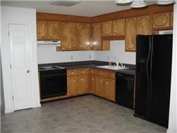 1703 Jesse Dr - Photo 3 of 14