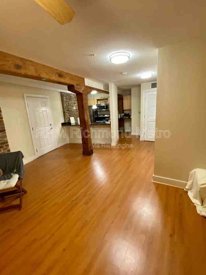 1321 1/2 E Main St #C4 - Photo 7 of 13