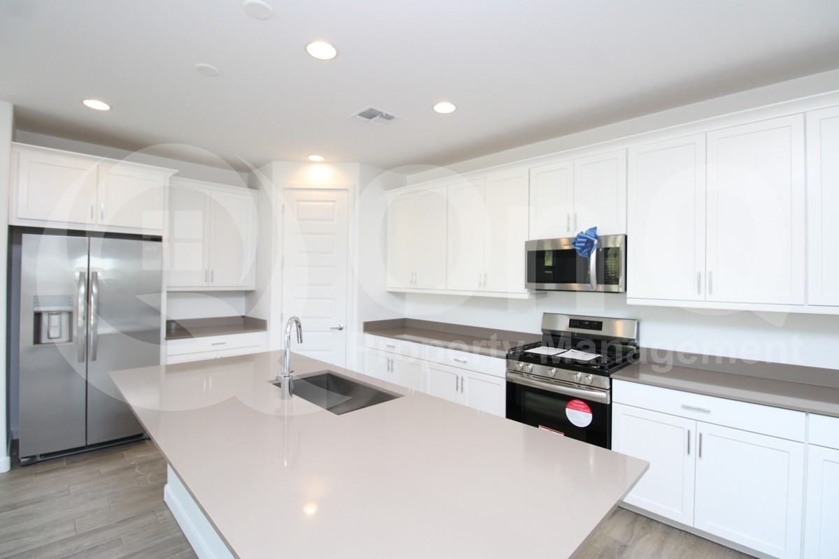 2064 W Sienna Bouquet Pl - Photo 6 of 48