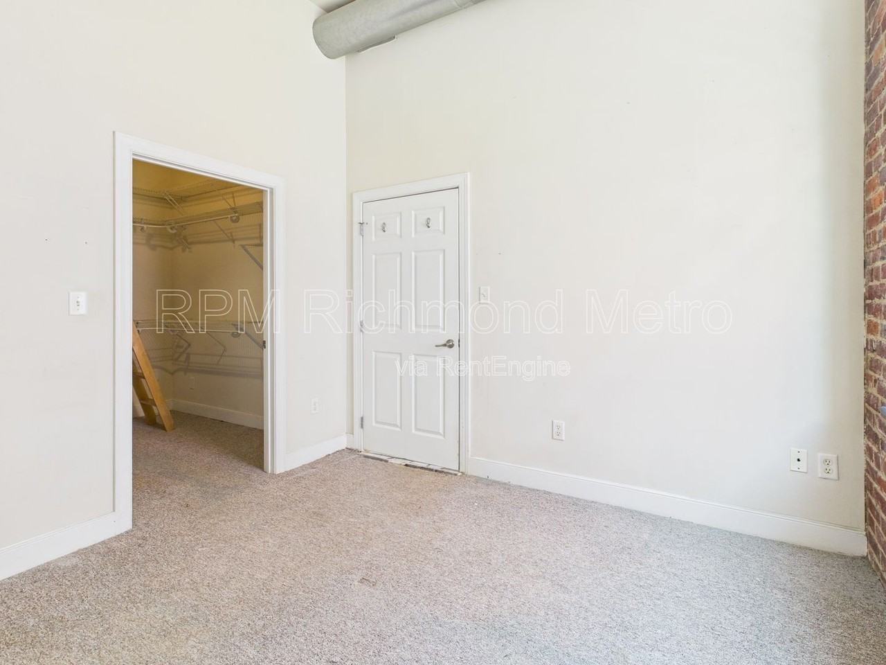 1321 1/2 E Main St #204 - Photo 7 of 21