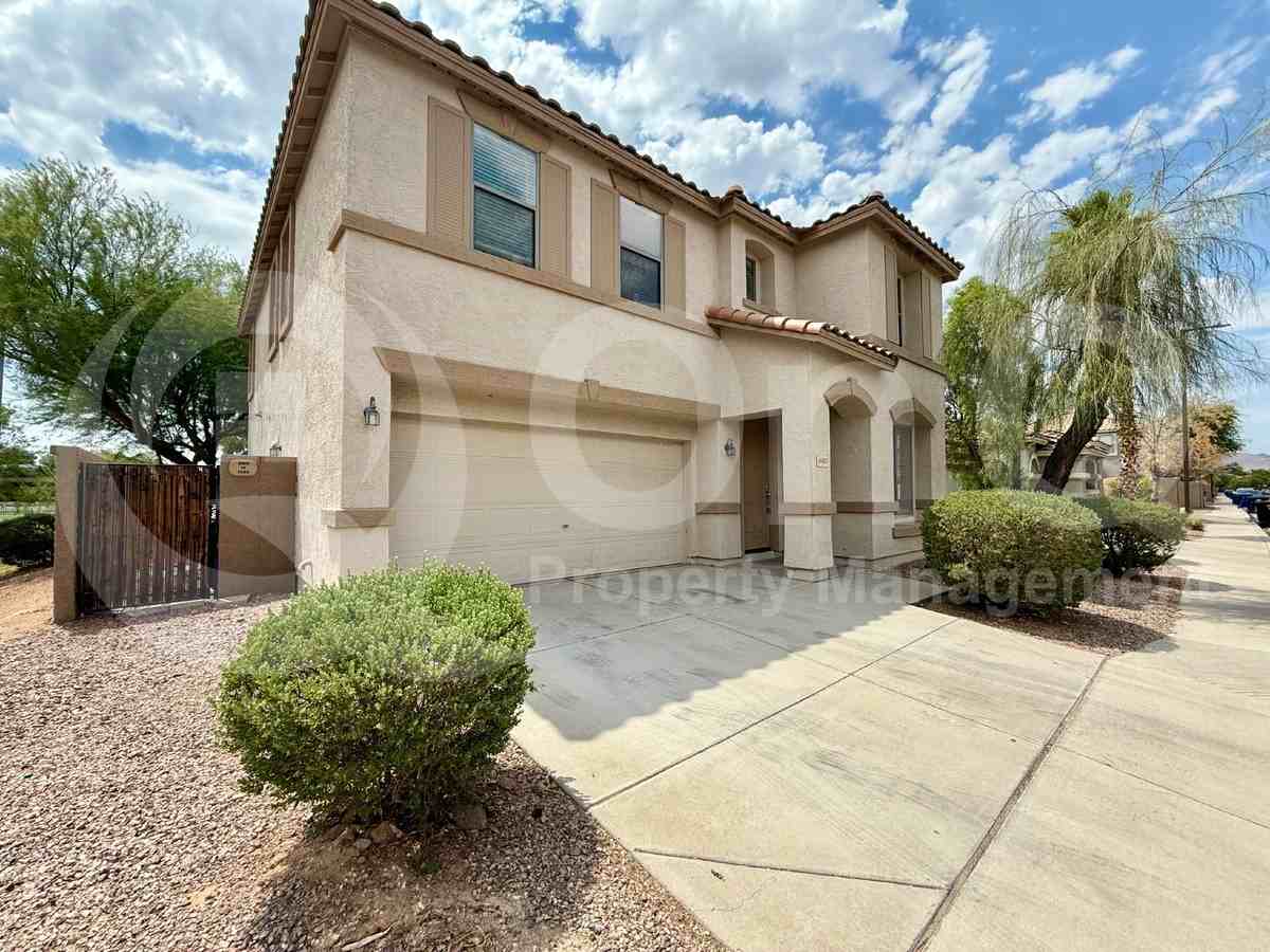 16903 W Marconi Ave - Photo 2 of 30