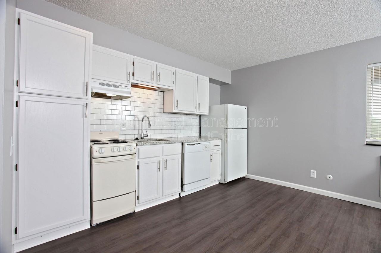 3800 E 16th St N #115 - Photo 2 of 10