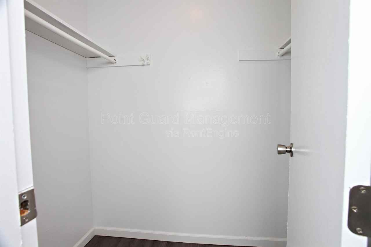 3800 E 16th St N #115 - Photo 6 of 10
