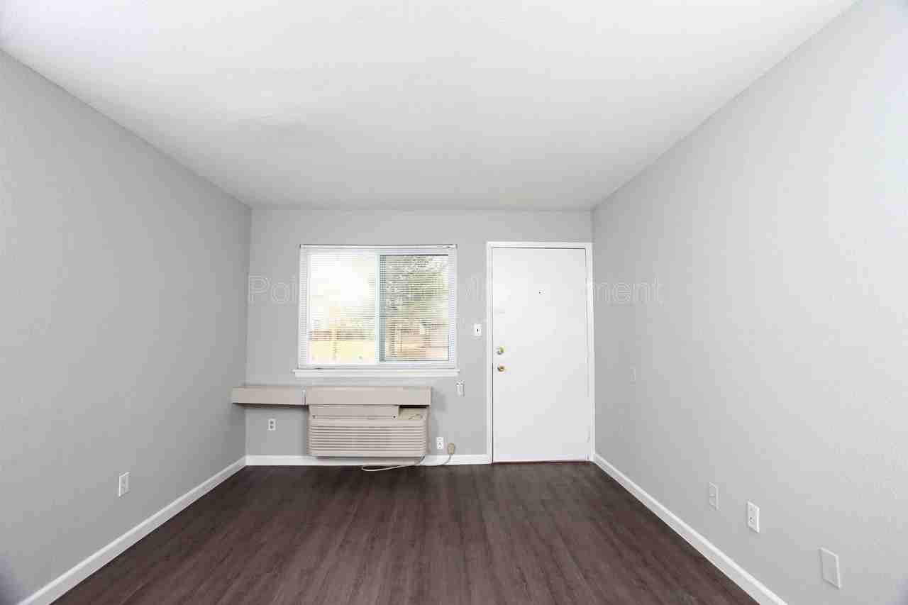 1212 S Longfellow St #111 - Photo 3 of 10