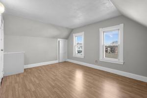 featured image of 7 Hazel St #3