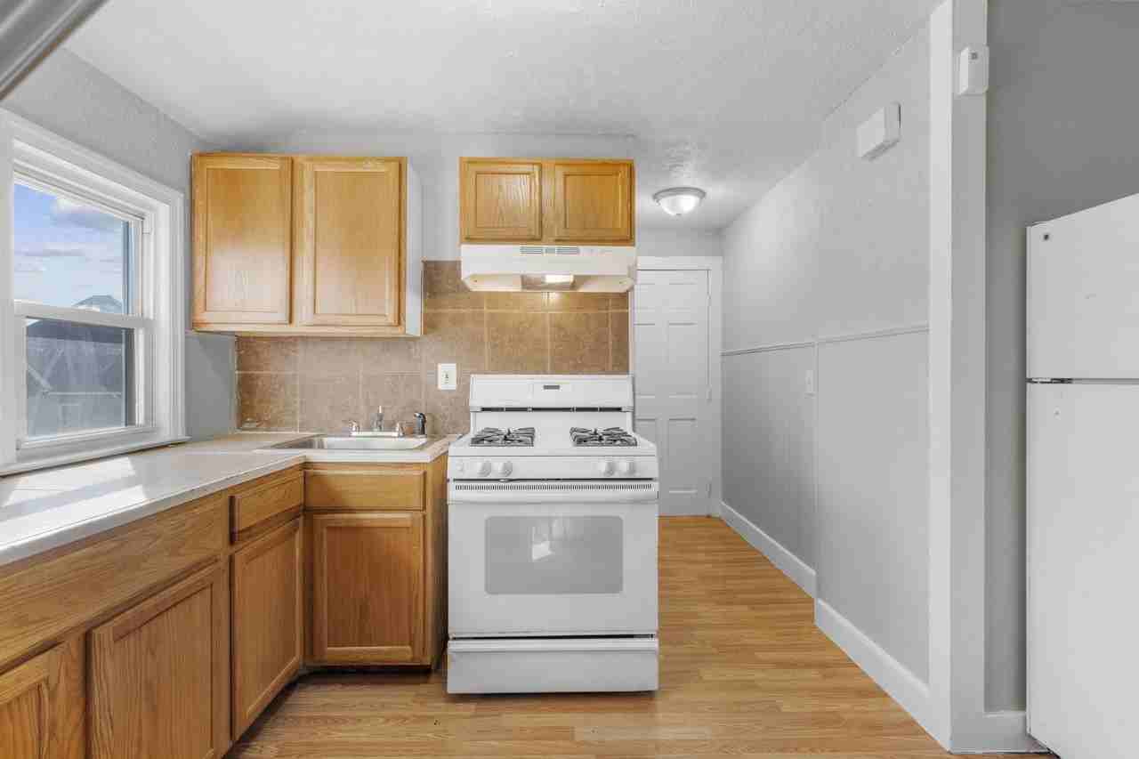7 Hazel St #3 - Photo 6 of 26