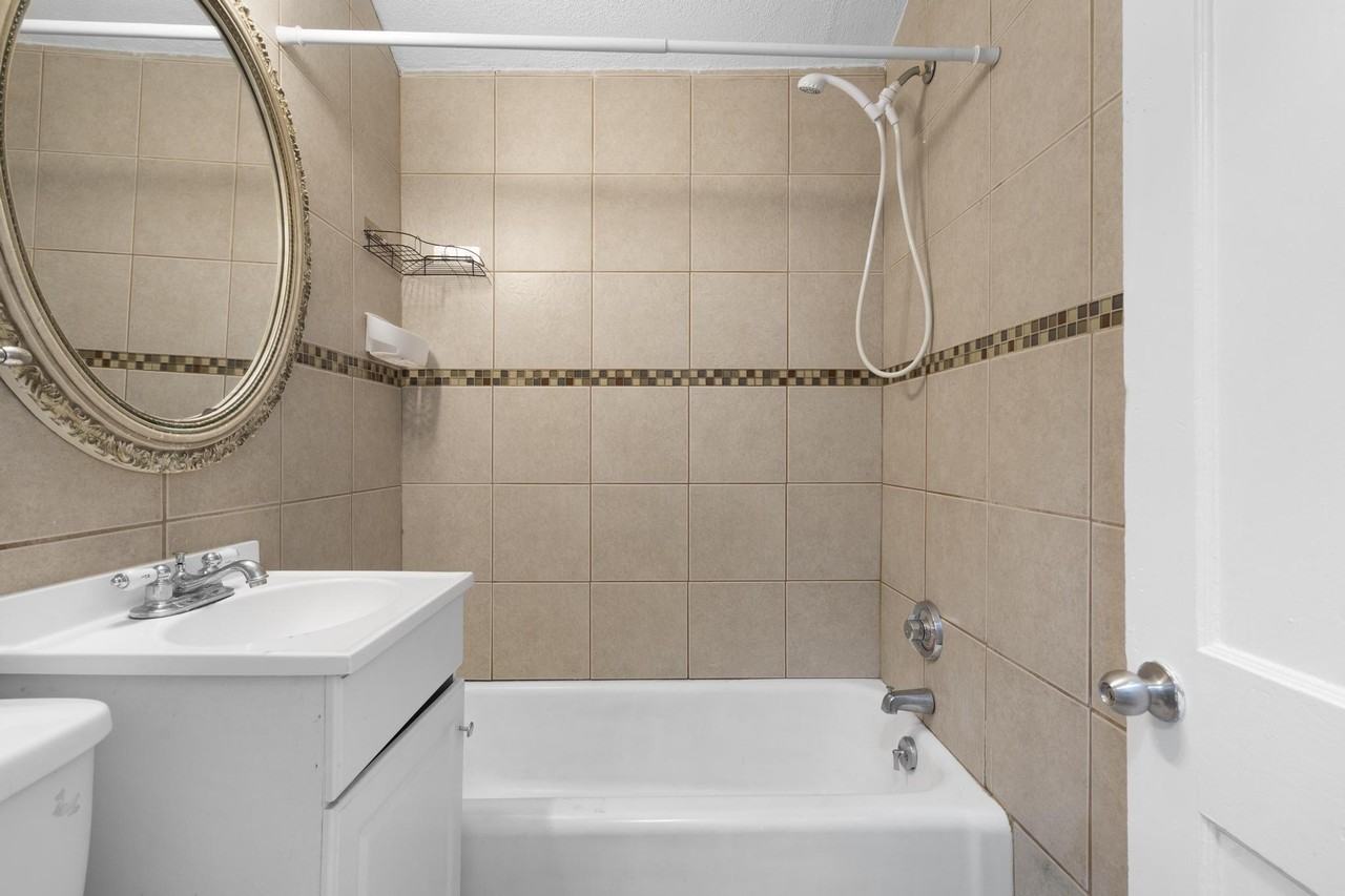 7 Hazel St #3 - Photo 2 of 26