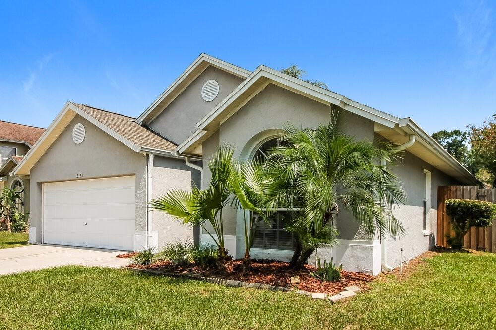 6152 Weatherwood Cir - Photo 3 of 16