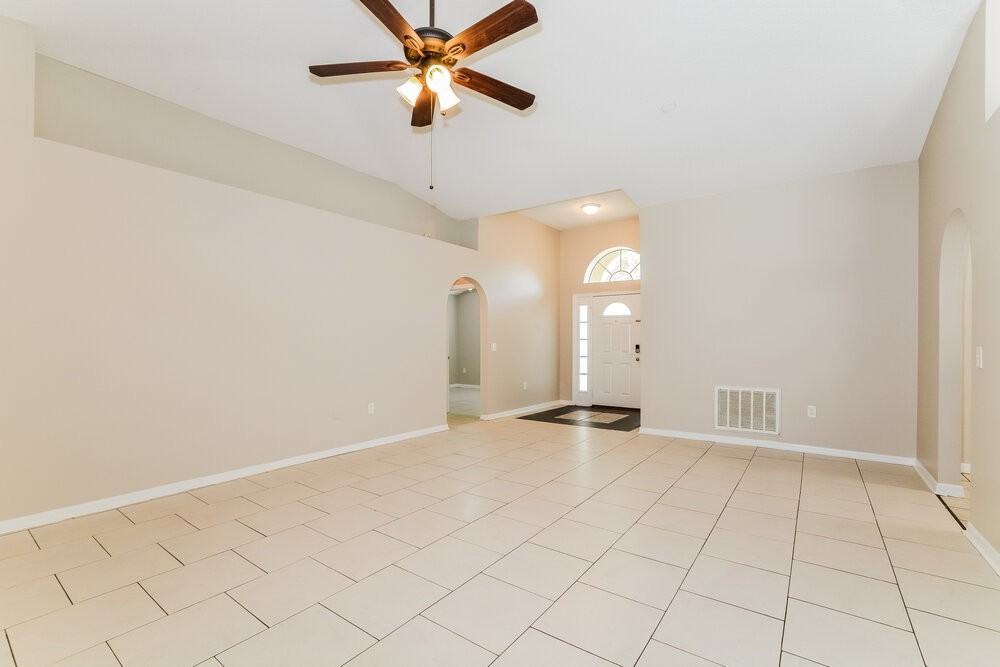 5070 Silver Thistle Ln - Photo 5 of 16