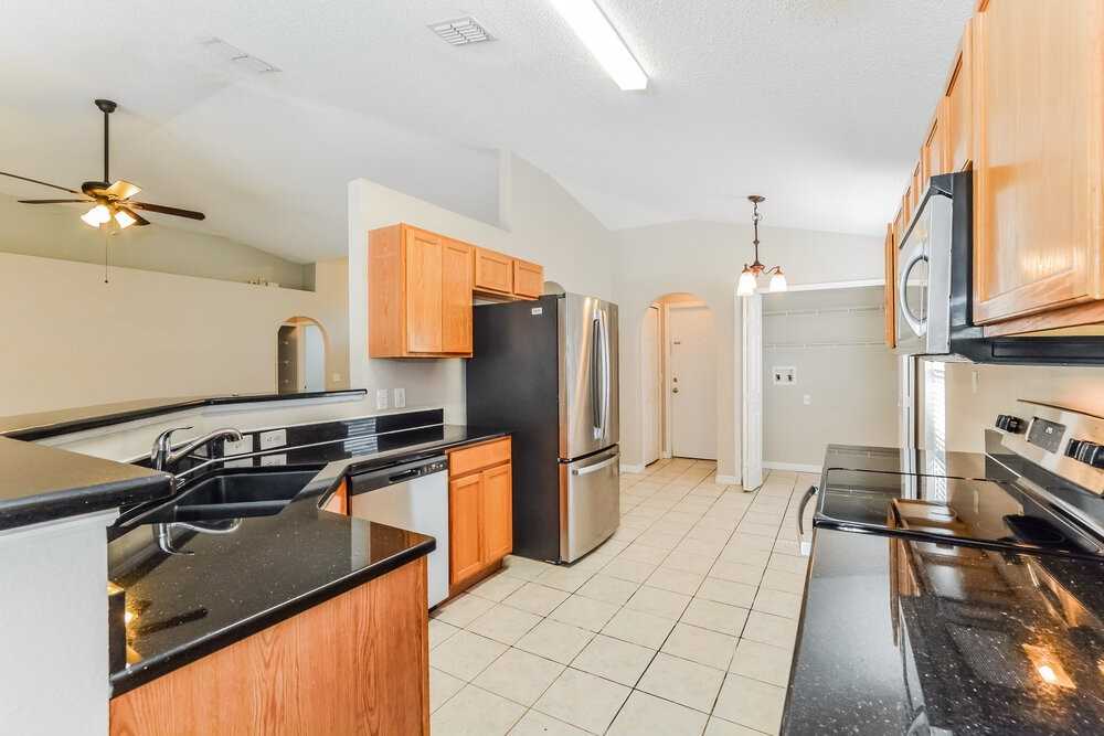 5070 Silver Thistle Ln - Photo 7 of 16